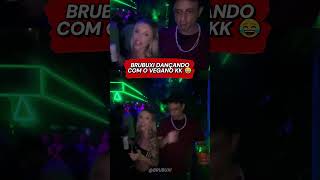 Brubuxi Encontra Vegano No Role E Dança Com Ele