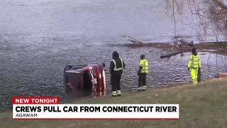 Crews pull car out of Connecticut River via boat rescue