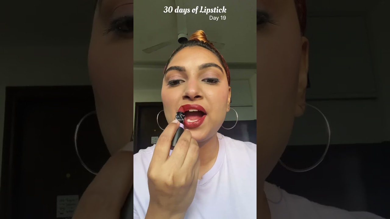 Day 19 🧳Plum Matterific Lipstick in ‘Rocky Road’ 