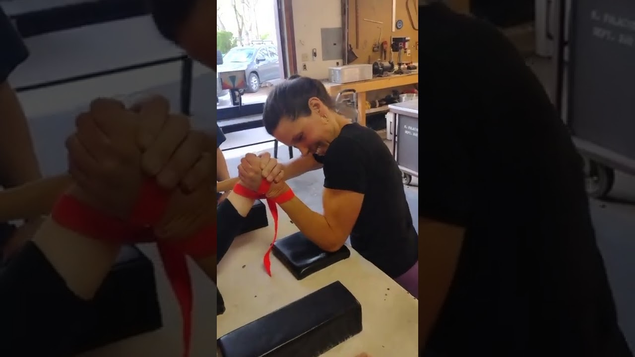 Sarah Lafond v MEN ARM WRESTLING #armwrestling #utah 5/5/2022