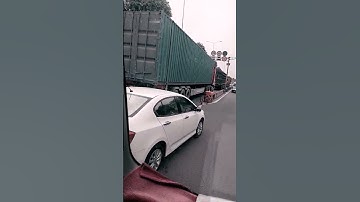 QUỐC LỘ 22 KHU VỰC NGÃ TƯ TRUNG CHÁNH HUYỆN HÓC MÔN TPHCM XE ĐÔNG