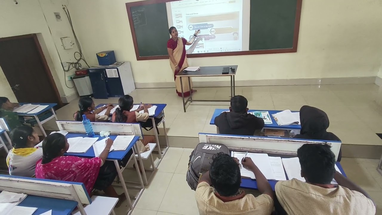 Teaching English Grammar of class 9 .Uses of present simple tense using smart class .