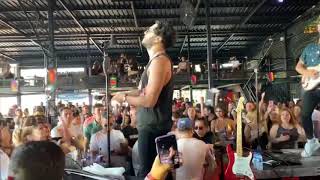 İlyas Yalçıntaş Çınarcık Mawish Beach Disco Canlı Performans