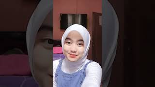 Cecan Berjihab Putih Acczahwalyni