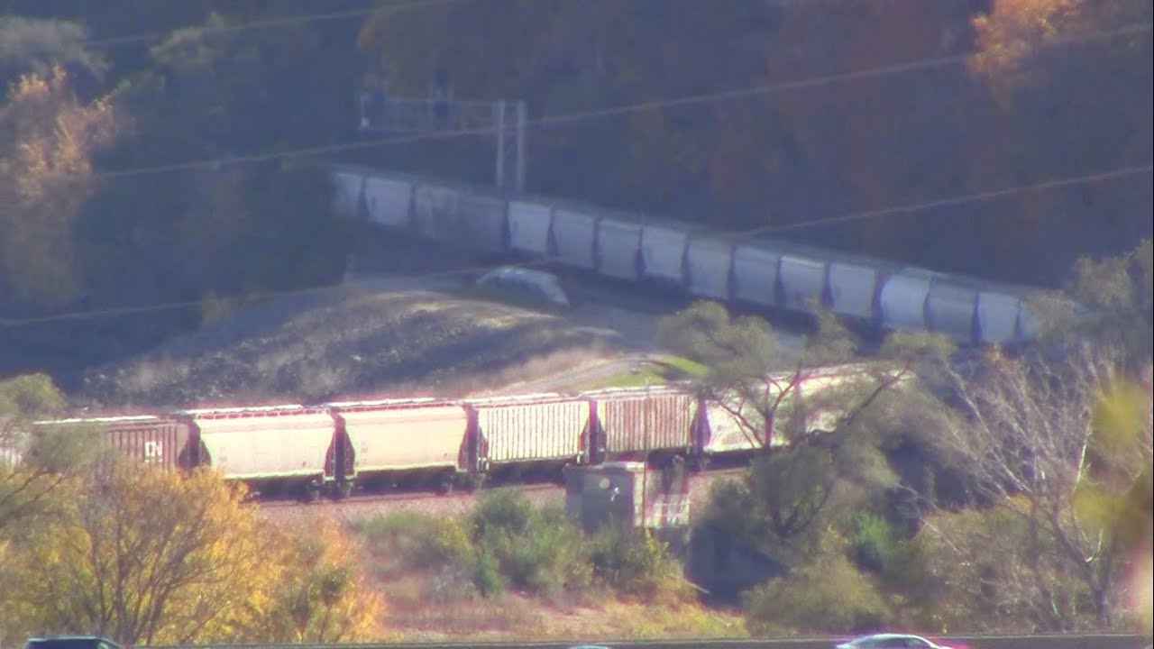 Canadian National grain train at Mississippi River, Dubuque, Iowa YouTube