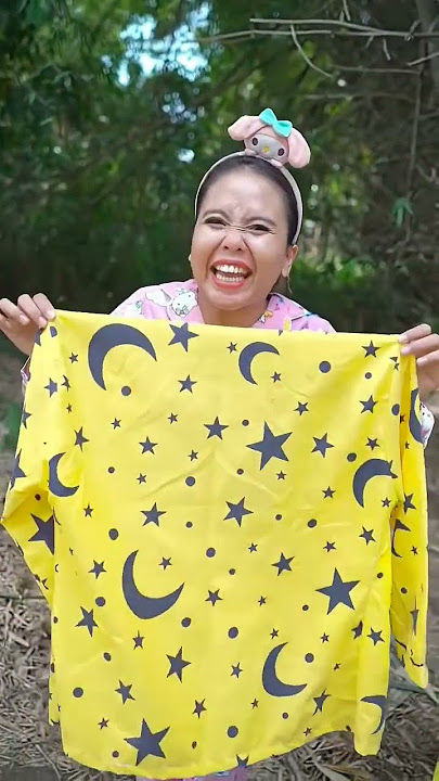 have a yellow shirt