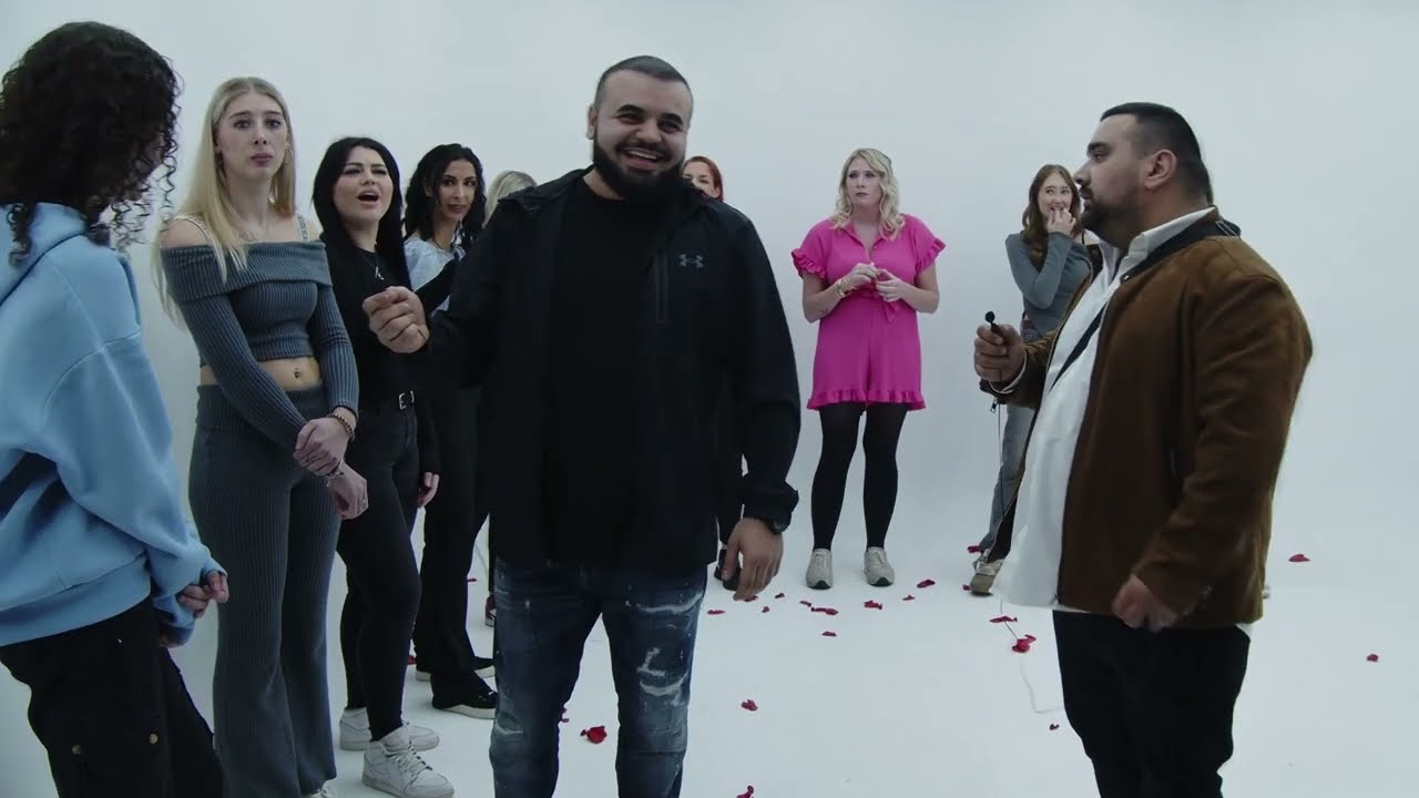 Ossie Baba bij Pop The  Balloon