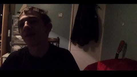 Old Pennywise Vs New Pennywise Rap Battle Tim Curry Vs Bill Skarsgård (Reaction)