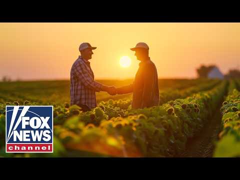 Iowa farmers are 'PISSED': Former Obama advisor