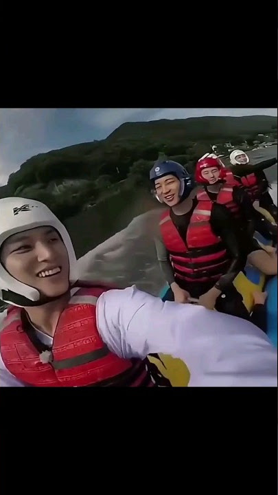 Mingyu helping wonwoo with his trauma😍 #seventeen #mingyu #wonwoo #minwon