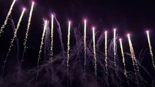 2025.09.14 嗨！出發吧來台東演唱會…4K煙火片段 要跑到後面來不及了人太多了我被夾在人群裡 對焦都不好壓😣最後是加上圖片