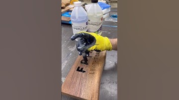 Custom Engraved Live Edge Walnut Cribbage Board #personalizedgifts #boardgames #cnc #woodworking