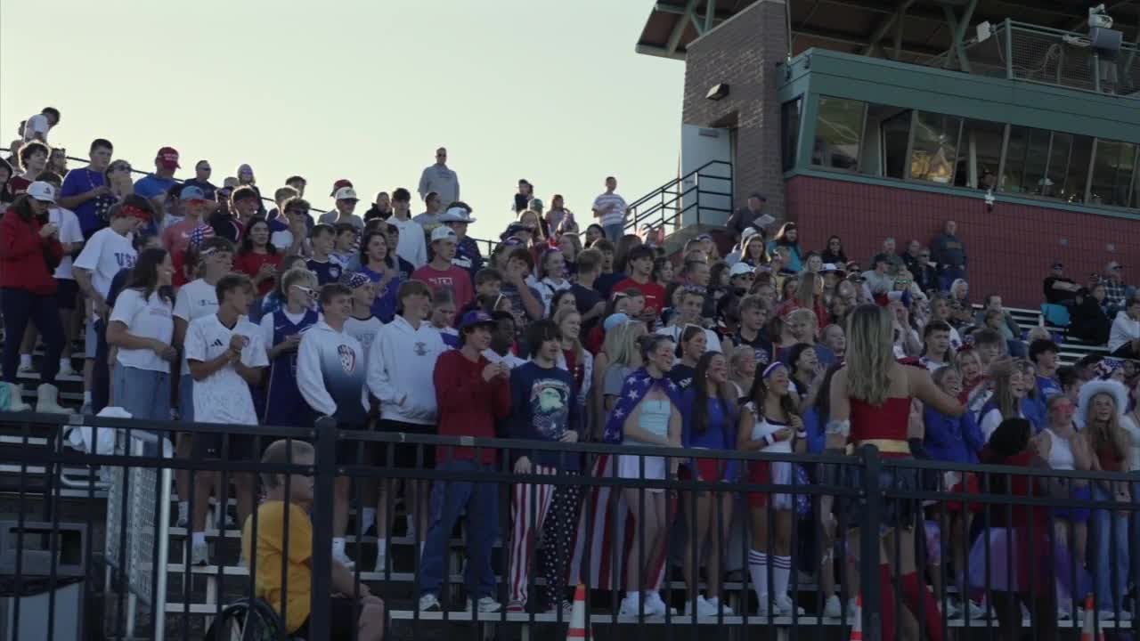 'Perfect weather, perfect team': Zeeland East football season opens with community support