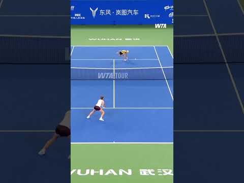 Shnaider wizardry 🪄Diana Shnaider was magic in her win over Muchova!#dongfengvoyahwuhanopen