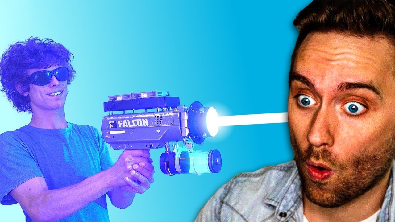 Atrioc отреагировала на самый мощный в мире ручной лазер