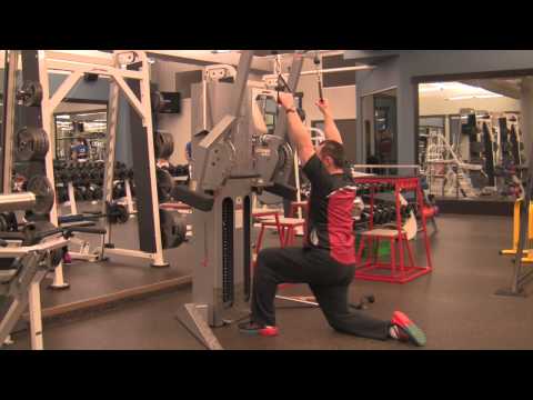 1/2 kneeling cable pulldown