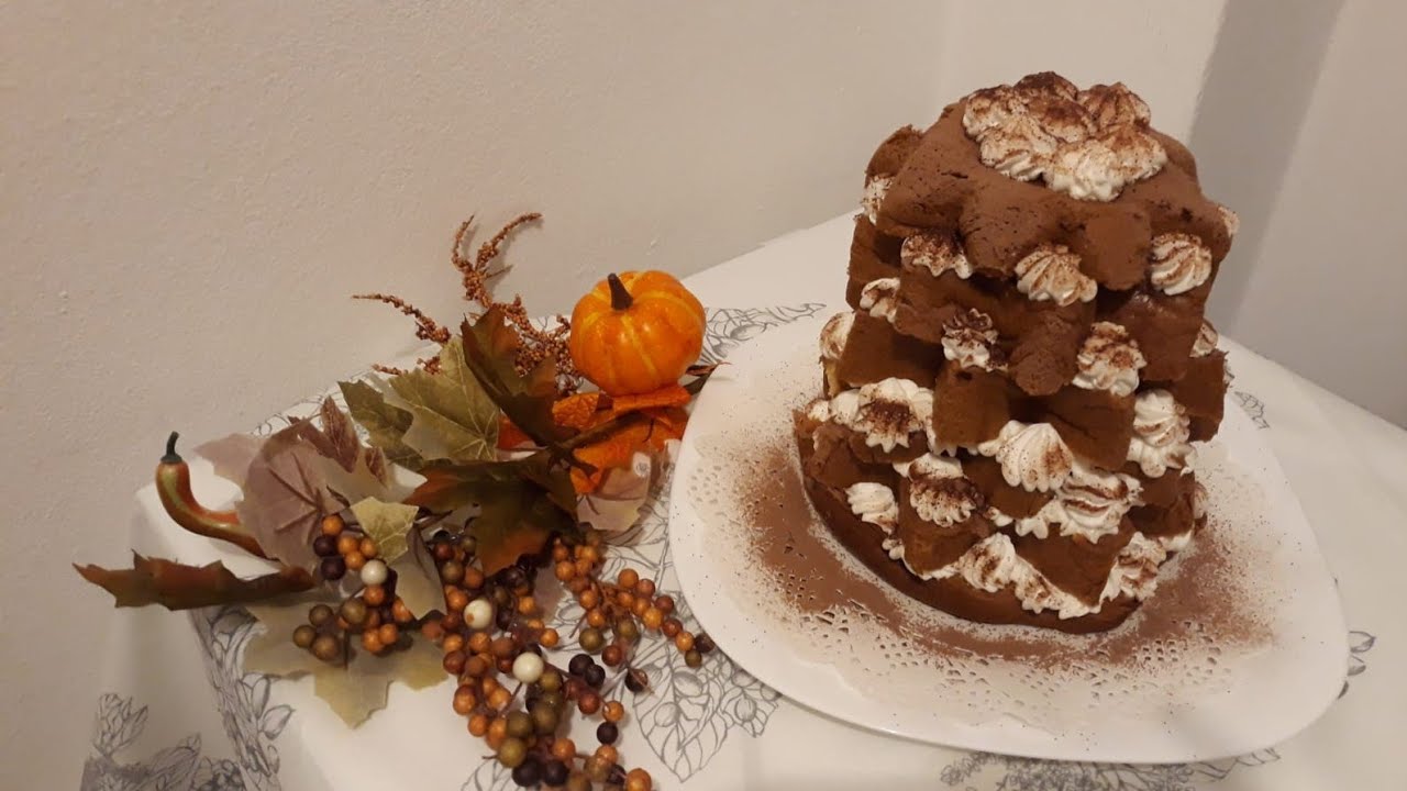 باندورو على شكل جبل🎄🌲محشي بكريمة المسكربون pandoro ripieno al mascarpone 🧁