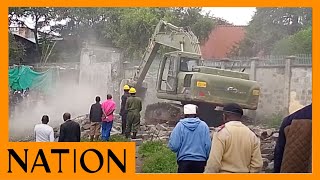 Government demolishes structures on riparian land in Mukuru-Mariguini slum in South B