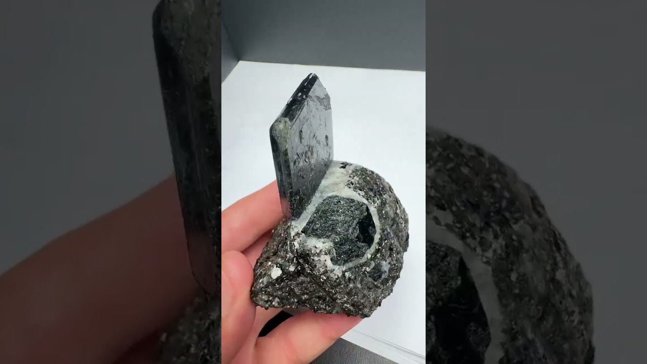 Sapphirine with Muscovite and Calcite – Madagascar | Fine Art Minerals | Sapphirine |