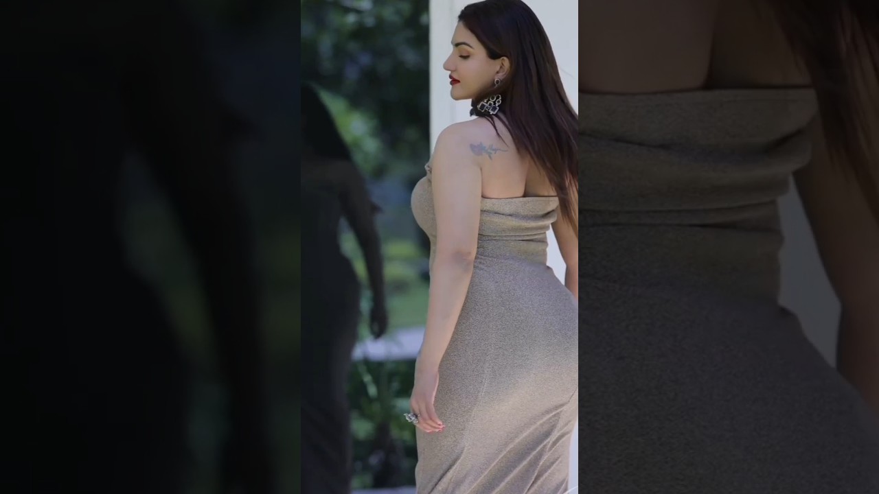 Honey Rose Walking Style 