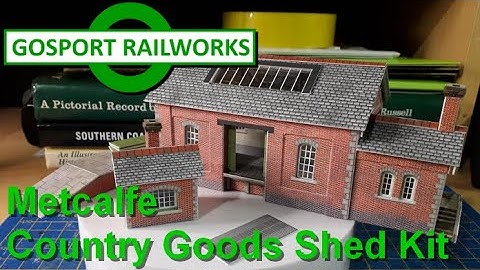 A Newbie Builds: Metcalfe Country Goods Shed Set