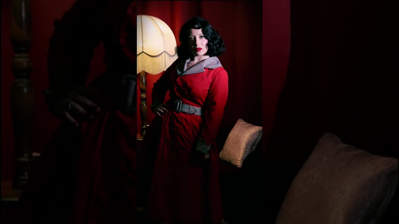 Which side is your favorite? Two looks in one timeless piece the Lilou-Rose