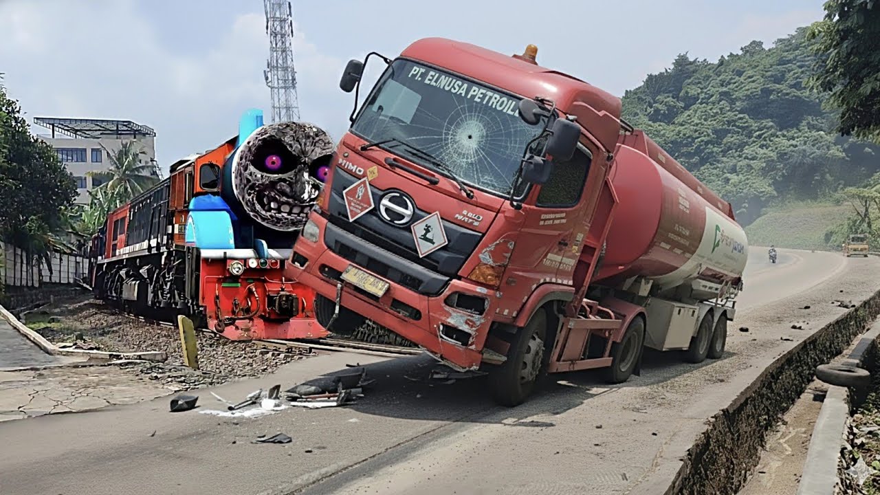 Длинный поезд против танцующего автоцистерны, танцующего автобетоносмесителя, танцующего грузовик...