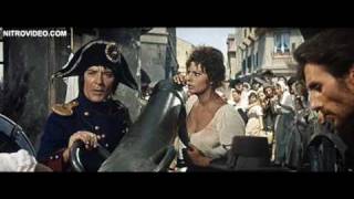Sophia Loren In Classic Cult-Cleavage Clip
