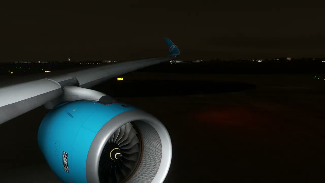 DEPART DE PARIS ORLY POUR NEWARK  BF720 A359 FHREY EN MEME TEMPS QUE LE VRAI