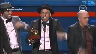 NICKY JAM GANADOR "MEJOR INTERPRETACION URBANA" - LATIN GRAMMY 2015