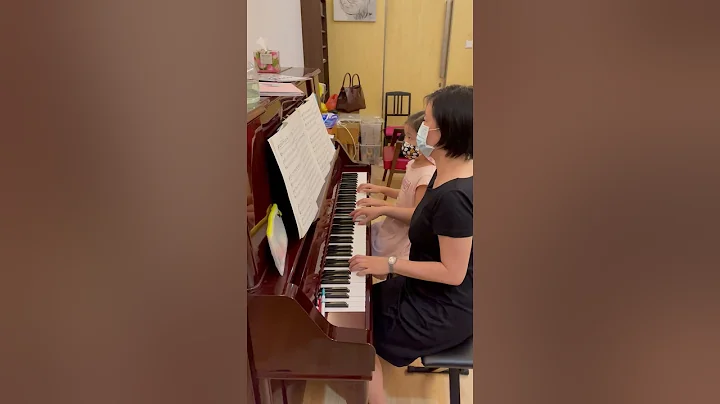 "Sassy" - Pauline Hall (performed by Alyssa Kirk a...