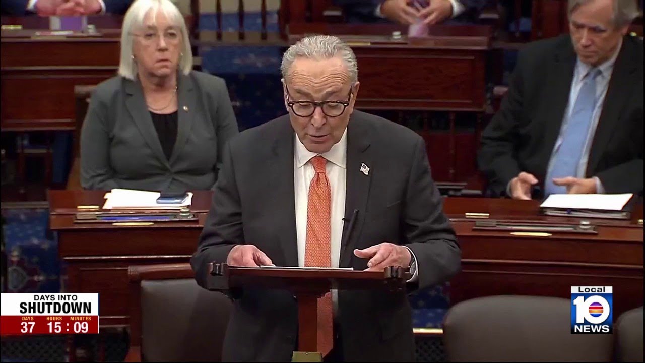 Республиканцы отвергли предложение демократов о прекращении приостановки работы правительства, по...