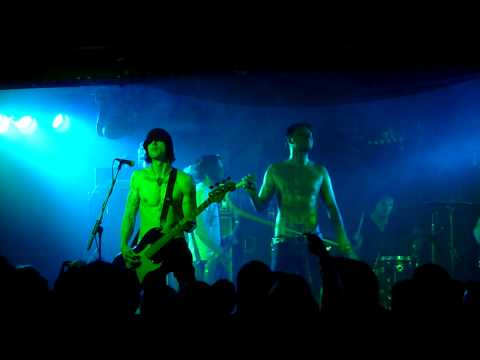 BULLETS AND OCTANE - CANCER CALIFORNIA, LIVE @ MAN...