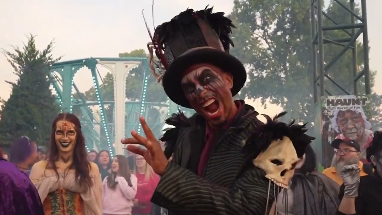 Kalen Takes Over Halloween Haunt at Worlds of Fun!