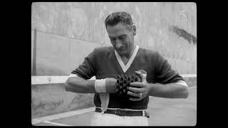 The game of pallone a bracciale (bracelet ball) is played in Alba (1951)