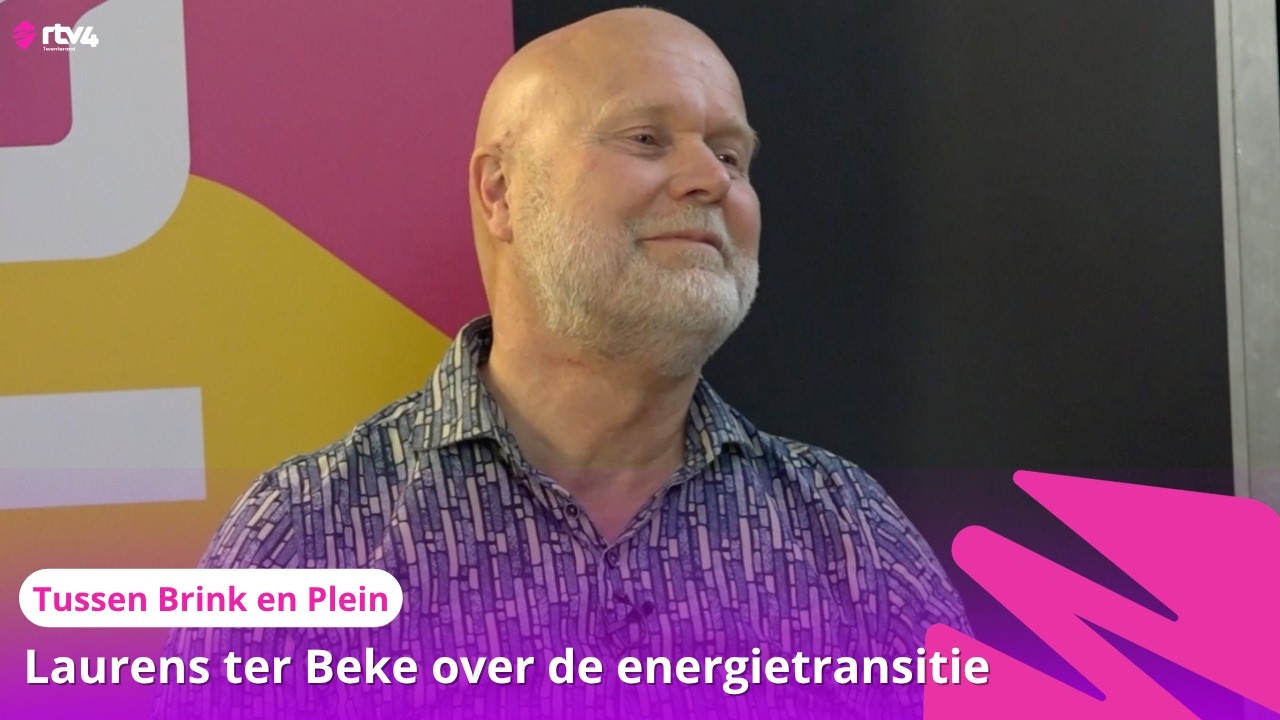 Laurens ter Beke van gemeente Twenterand vertelt en talkshow Tussen Brink en Plein over de energietransitie. Hoe staat het binnen de gemeente en ondersteunen ze inwoners in een duurzame oplossing om van het gas af te gaan.