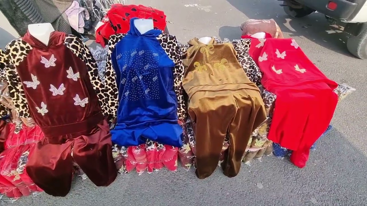 XITOY BOZORI SINDI OʻZIMIZDAGI ARZON SIFATLI KIYIMLAR SUV TEKIN NARXLARDA BOBOSHBEK BOZOR #BOZOR