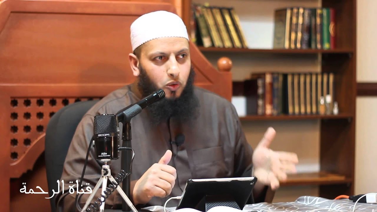 هل سدل اليدين في الصلاة هو مذهب الإمام مالك ؟ | الشيخ وائل الغتاوي