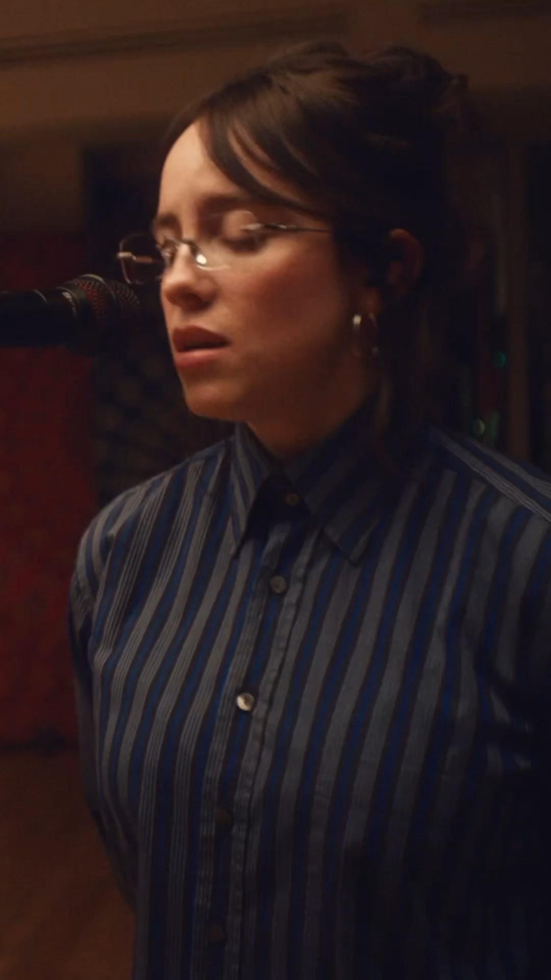 Billie performing WILDFLOWER with Amazon Music’s Songline. Full video out now!