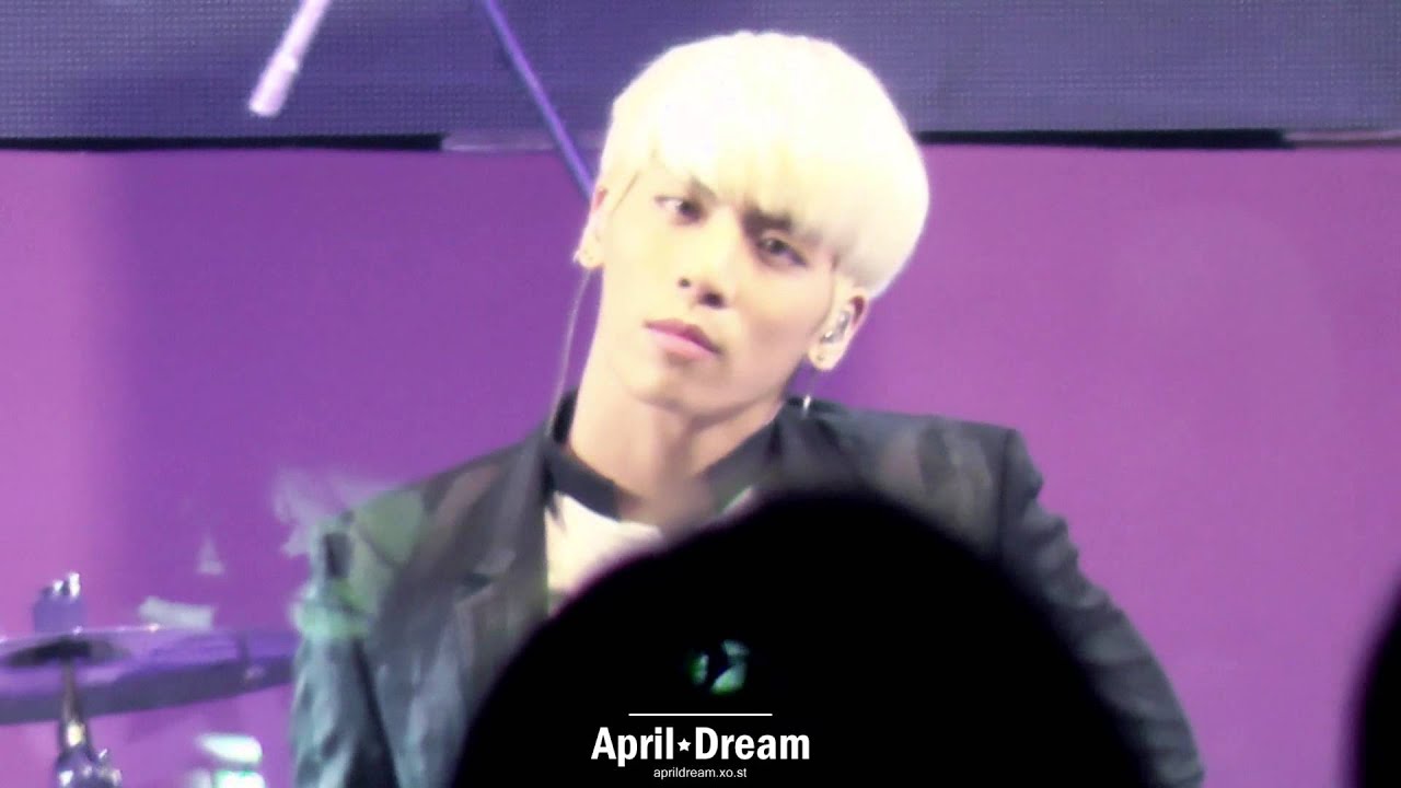 131206 SBS 송년음악회 - 너와 나의 거리 (jonghyun ver.)