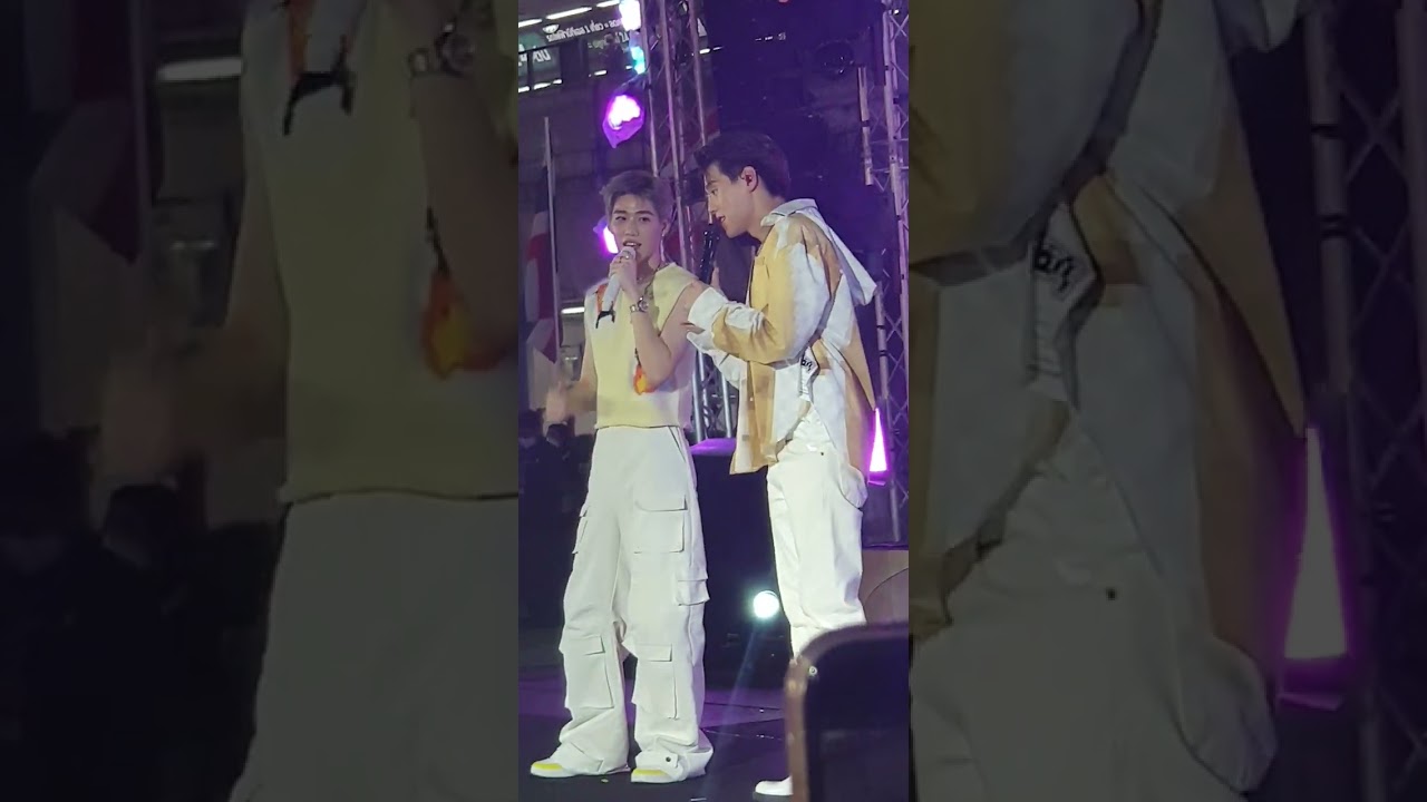 09122022 fancam mr.everything ver. bkpp 💙❤ at siamparagon ♡