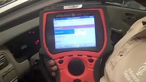 Scan Tool Hookup and Code Retrieval