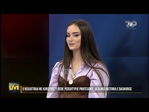Video: Në palestrat e Rusisë, ata përshëndeten me rrobat e tyre