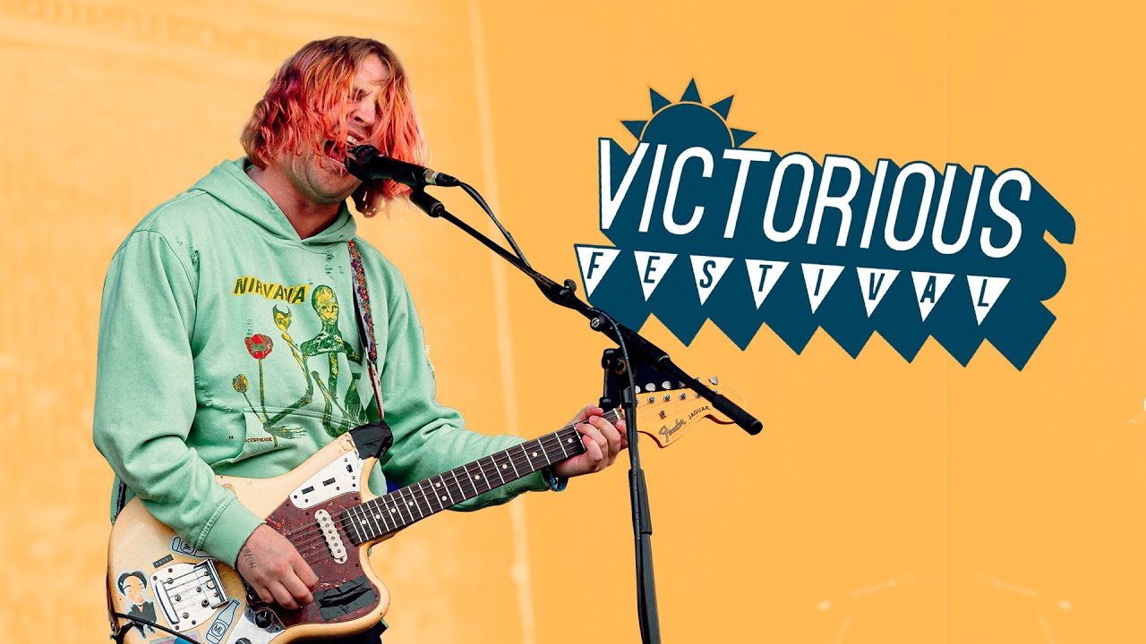 Royel Otis - Oysters In My Pocket (Live at Victorious Festival 2024) Royel Otis - Oysters In My Pocket (Live at Victorious Festival 2024)