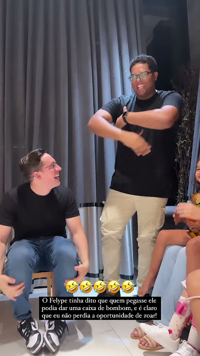 JEFFERSON AND SUELLEN WITH FRIENDS FROM THE BAND TOGETHER 😍😍#band #happy