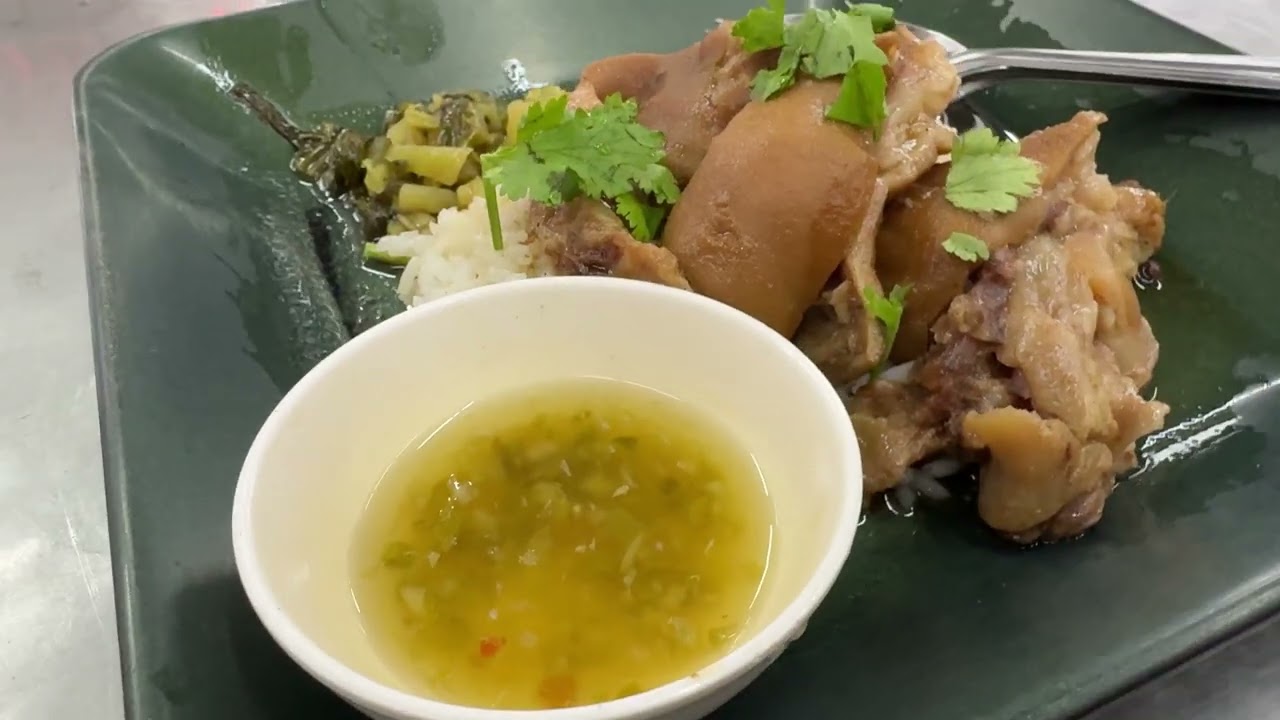 絶対に食べるべきゲキウマ確定「カオカームー」の名店