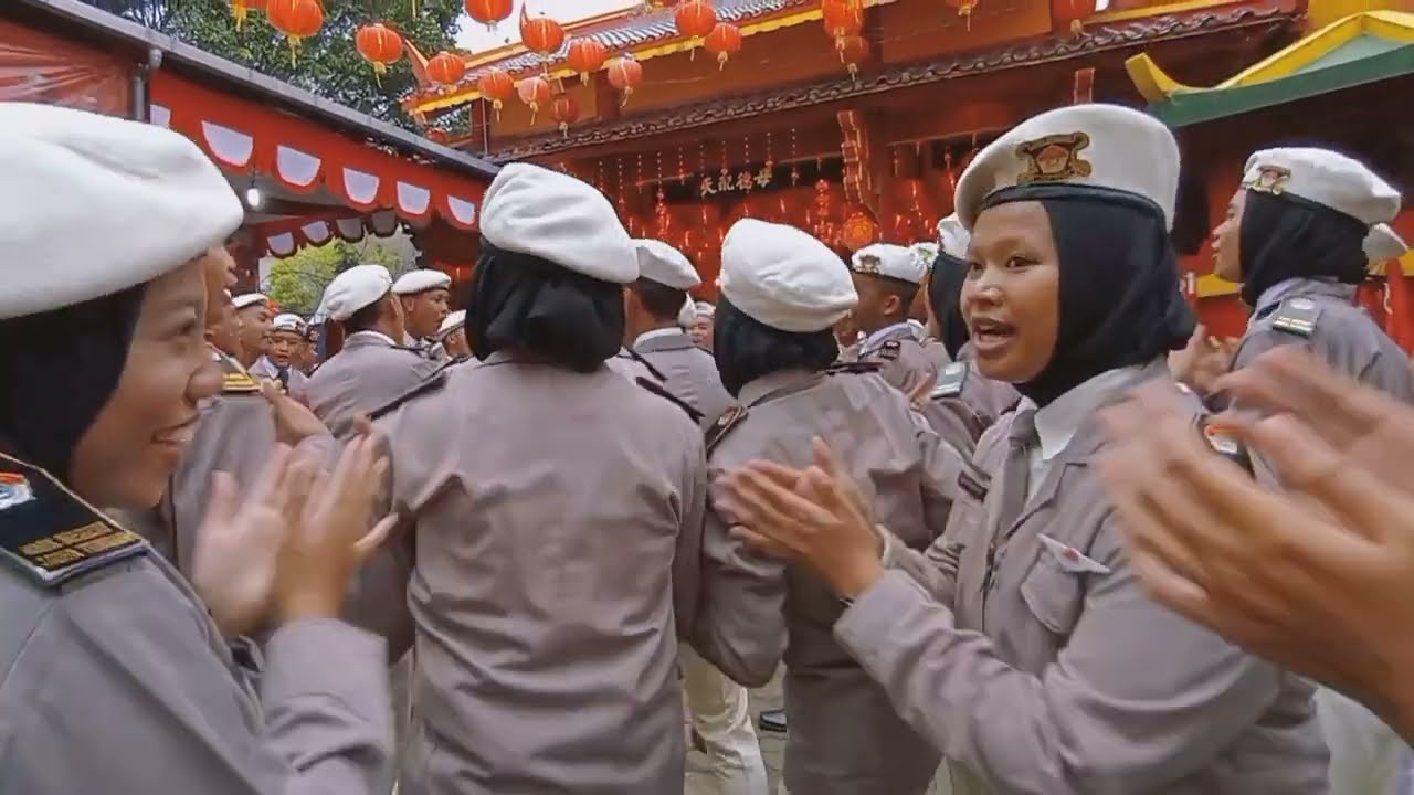 SISWA SMK NEGERI JATENG DI PATI MENGIKUTI KIRAB BUDAYA PERINGATAN IMLEK TAHUN 2574