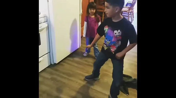Kids dancing Alex