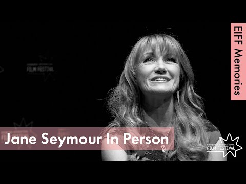 Video: 67-årige Skuespillerinde Jane Seymour Slog Hendes Ungdommelighed