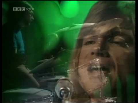 MOODY BLUES - Question  (It's Lulu  1970 UK TV Appearance)